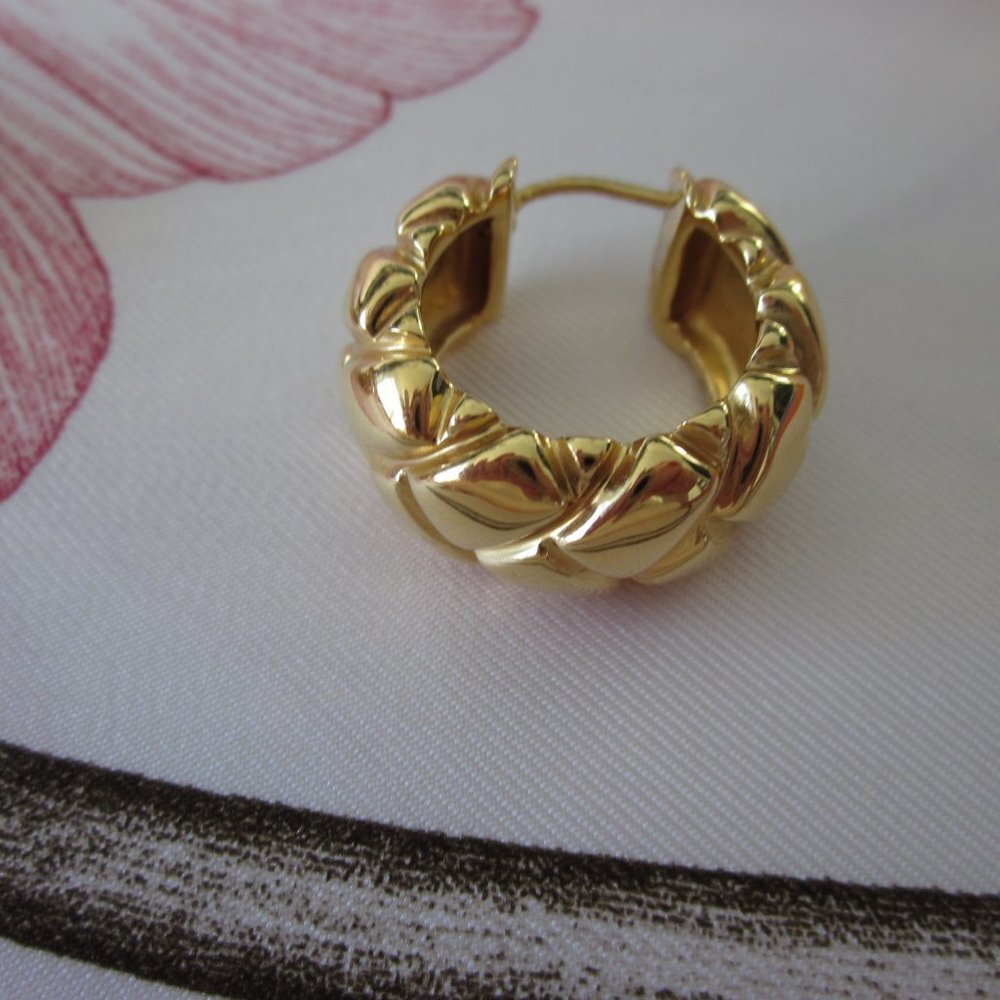 Missoma Lucy Williams Chunky Waffle Hoop Earrings - Picture 10 of 12